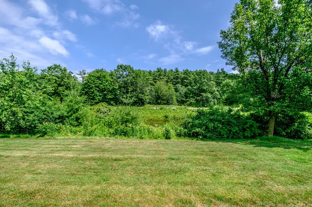 102 Fountain Way Scarborough ME 04074
