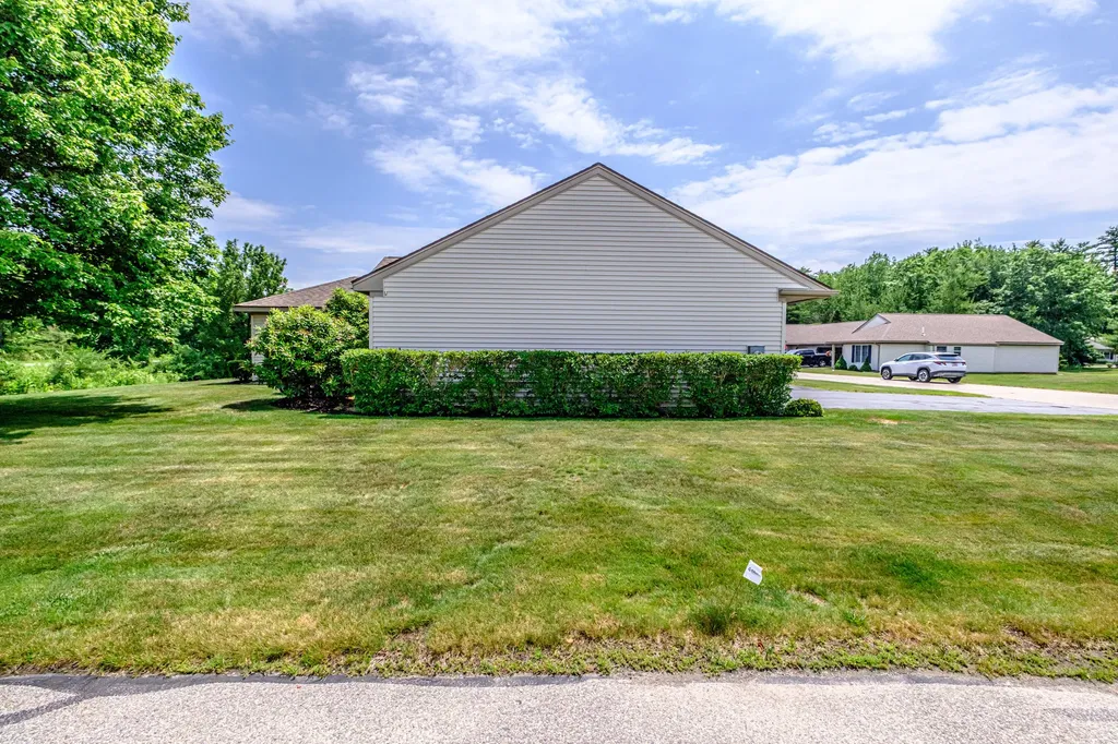 102 Fountain Way Scarborough ME 04074