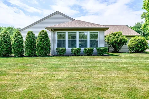 102 Fountain Way Scarborough ME 04074