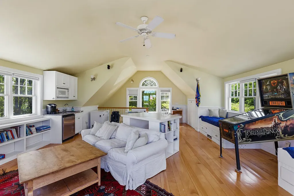 13 Burnie Way Biddeford ME 04005