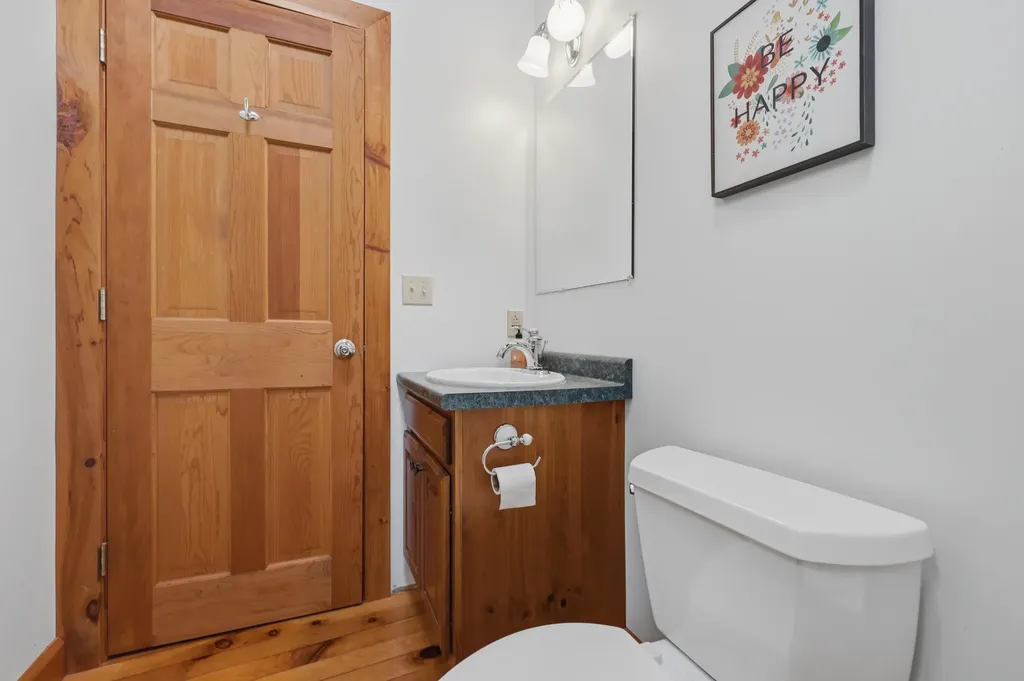 58 Lord Road Buxton ME 04093