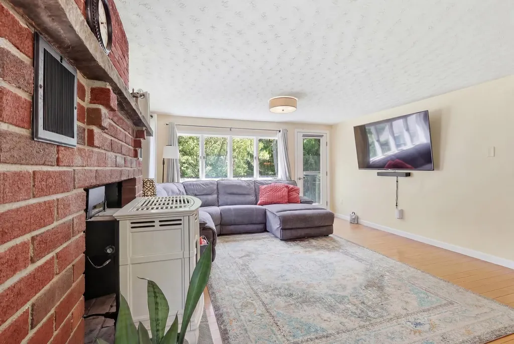 11 Cascade Road Old Orchard Beach ME 04064