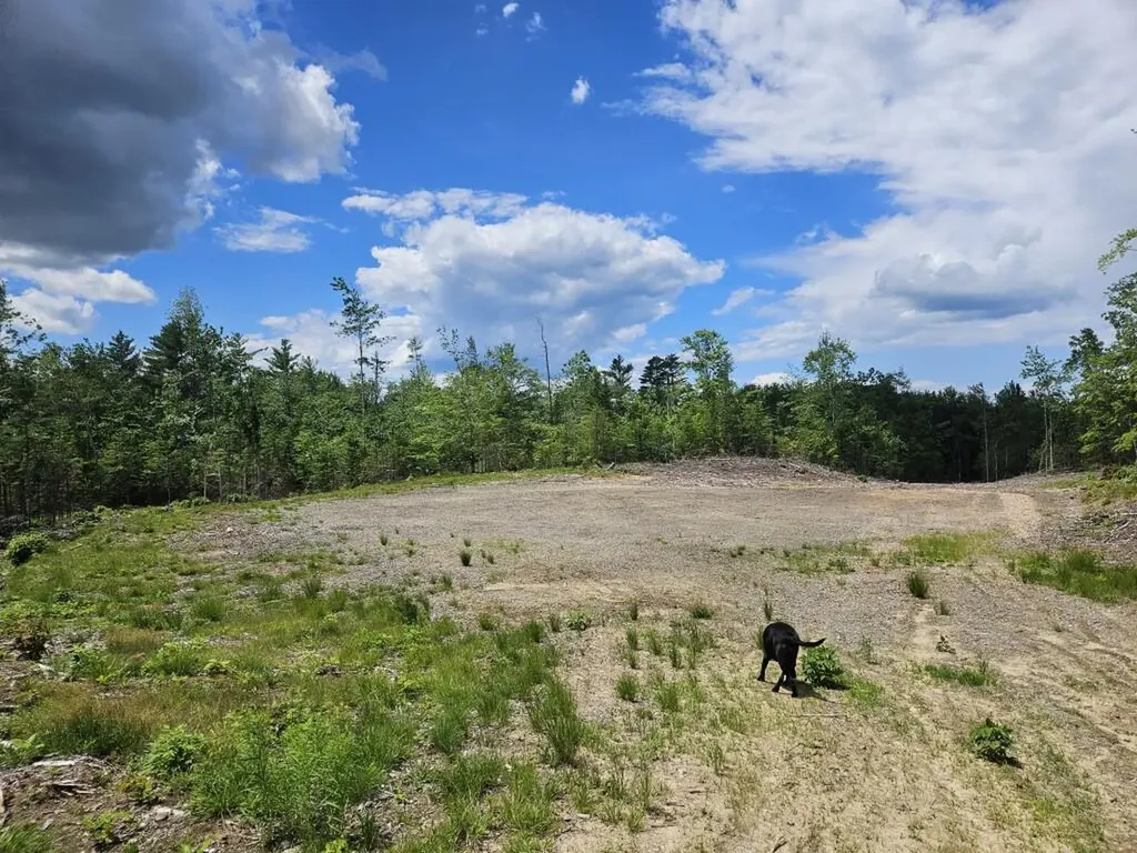 Multiple Quaker Ridge Road Leeds ME 04263