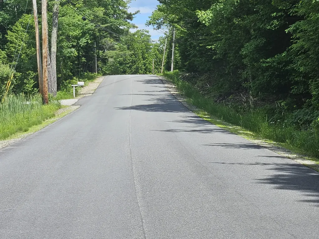 Multiple Quaker Ridge Road Leeds ME 04263
