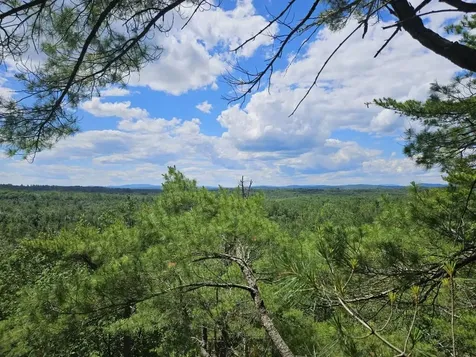 Multiple Quaker Ridge Road Leeds ME 04263