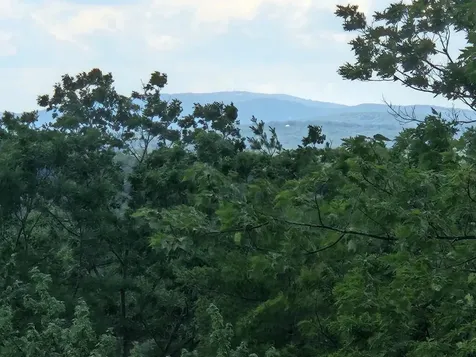 Multiple Quaker Ridge Road Leeds ME 04263