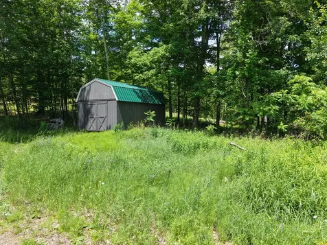 Multiple Quaker Ridge Road Leeds ME 04263