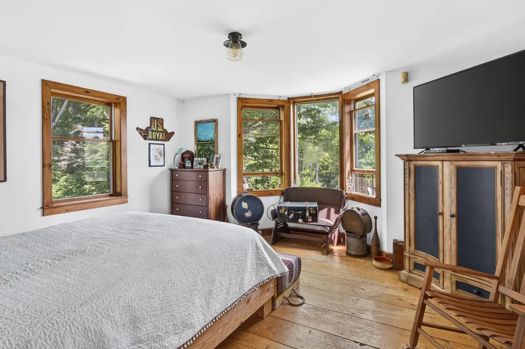 169 Patrick Mountain Lane Washington ME 04574