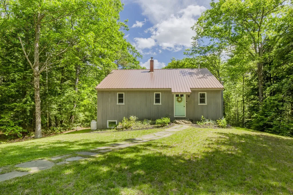 169 Patrick Mountain Lane Washington ME 04574