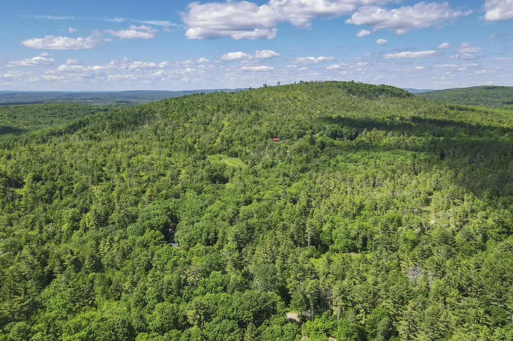 169 Patrick Mountain Lane Washington ME 04574