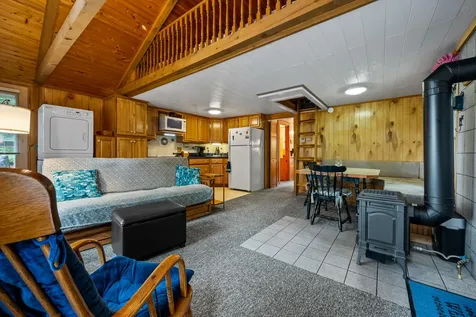 16 Deans Way Rangeley ME 04970