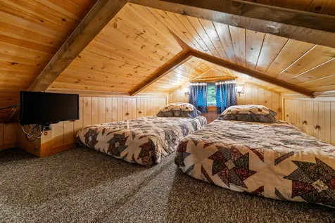 16 Deans Way Rangeley ME 04970
