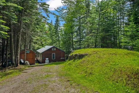 16 Deans Way Rangeley ME 04970