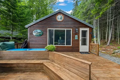 16 Deans Way Rangeley ME 04970