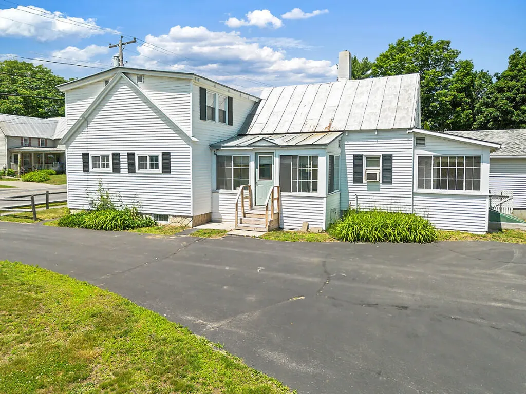 85 North Avenue Skowhegan ME 04976