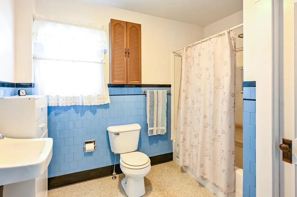 18 Congress Street Biddeford ME 04005