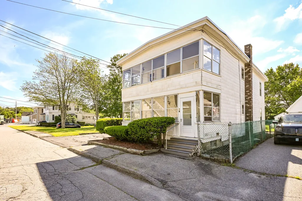 18 Congress Street Biddeford ME 04005