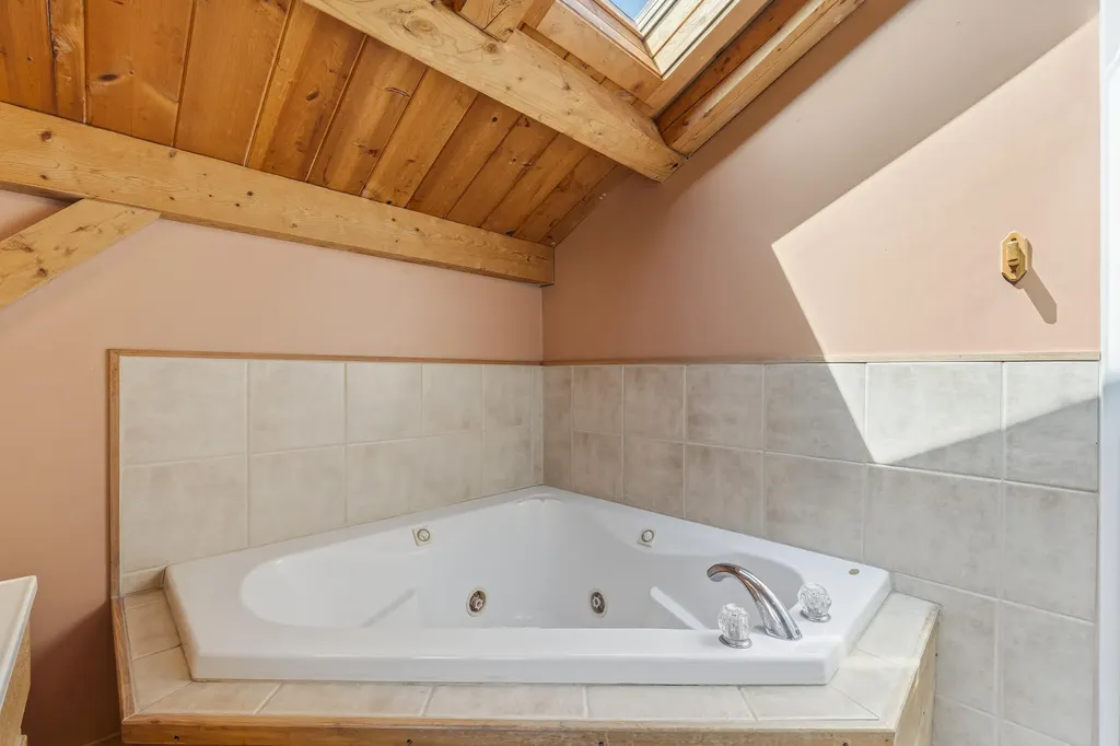 225 Morrill Road Winslow ME 04901