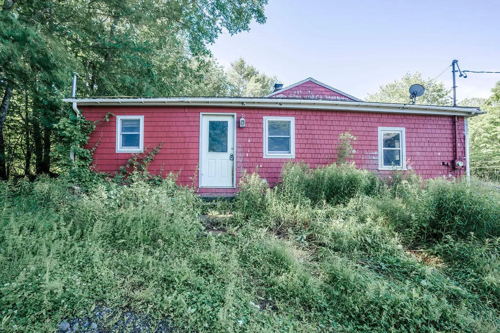 West Gardiner ME, 177 Hinkley Road