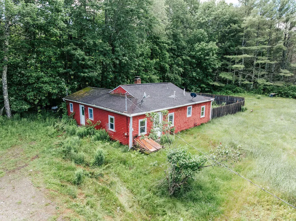 177 Hinkley Road West Gardiner ME 04345