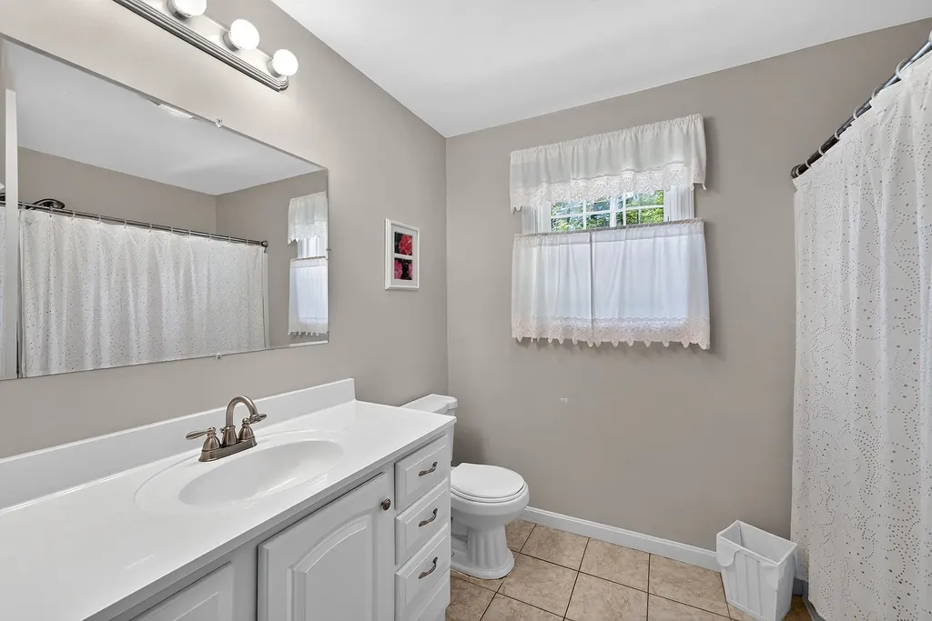 260 Narrows Pond Road Winthrop ME 04364