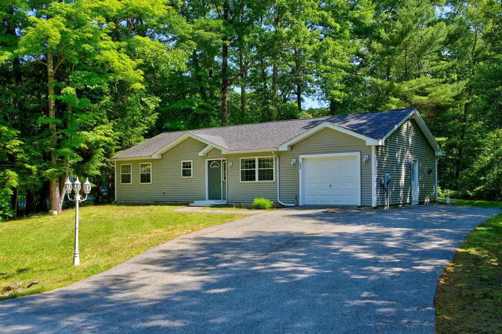 260 Narrows Pond Road Winthrop ME 04364