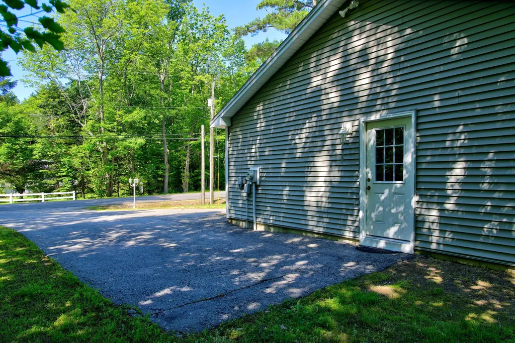 260 Narrows Pond Road Winthrop ME 04364