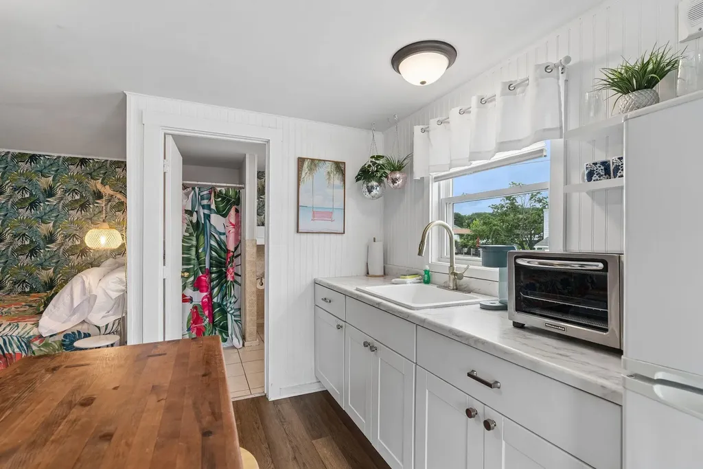 7 Bay Avenue Old Orchard Beach ME 04064