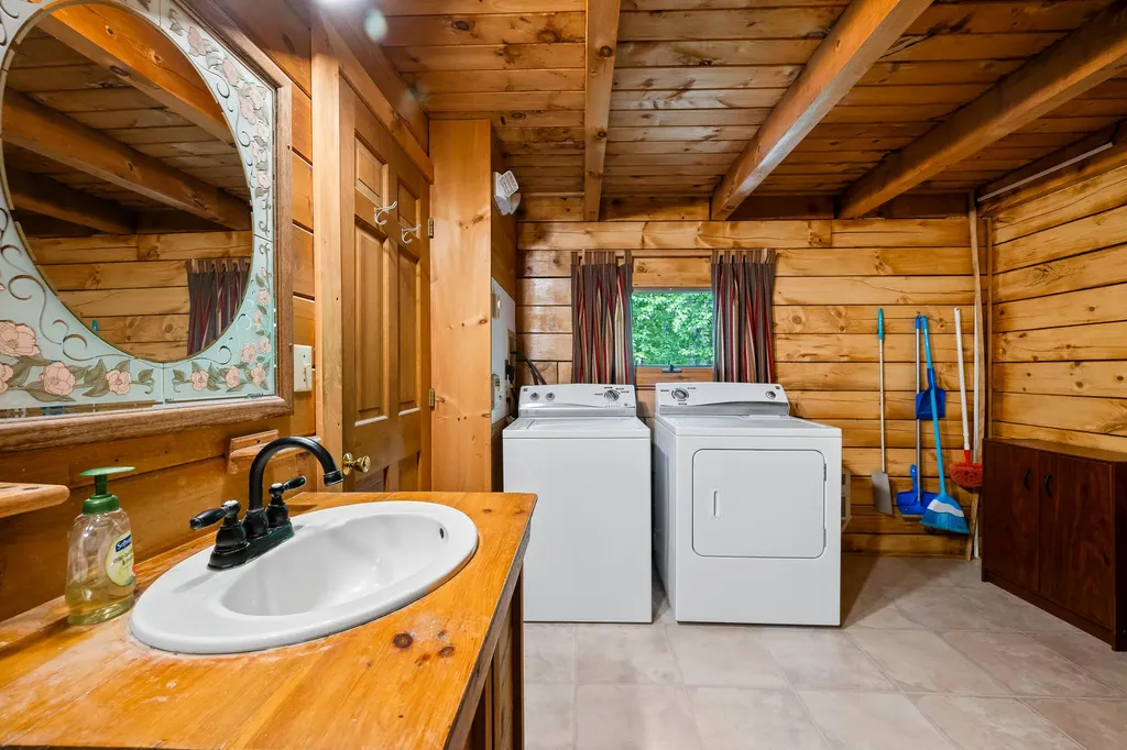 38 Spruce Circle Rangeley ME 04970