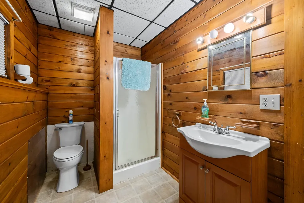 38 Spruce Circle Rangeley ME 04970