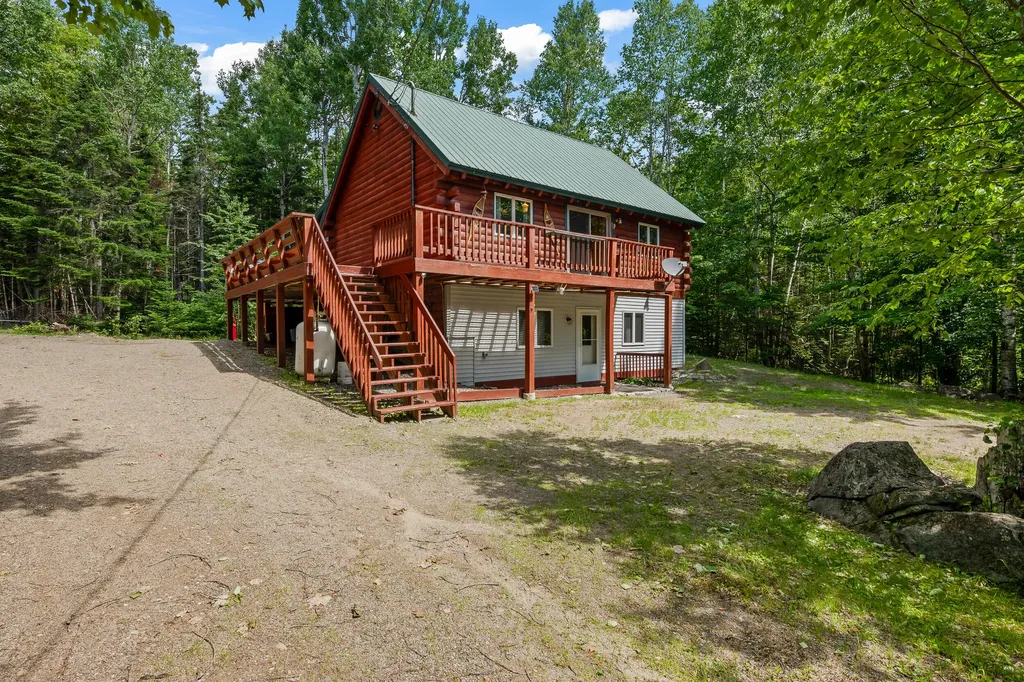 38 Spruce Circle Rangeley ME 04970