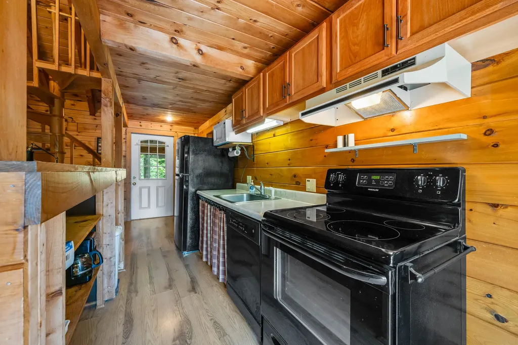 38 Spruce Circle Rangeley ME 04970