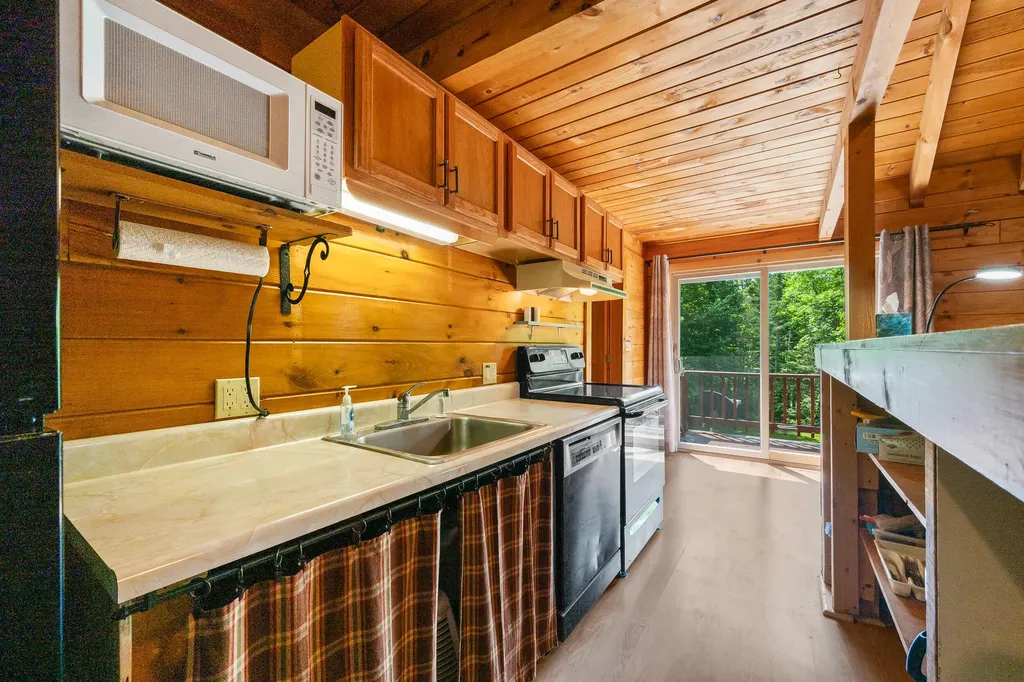 38 Spruce Circle Rangeley ME 04970