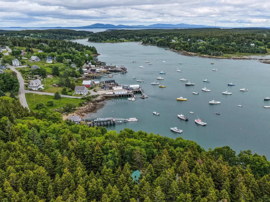 313 Harbor Road Swans Island ME 04685