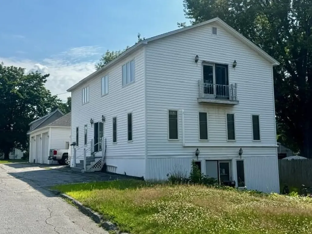121 Clinton Avenue Winslow ME 04901