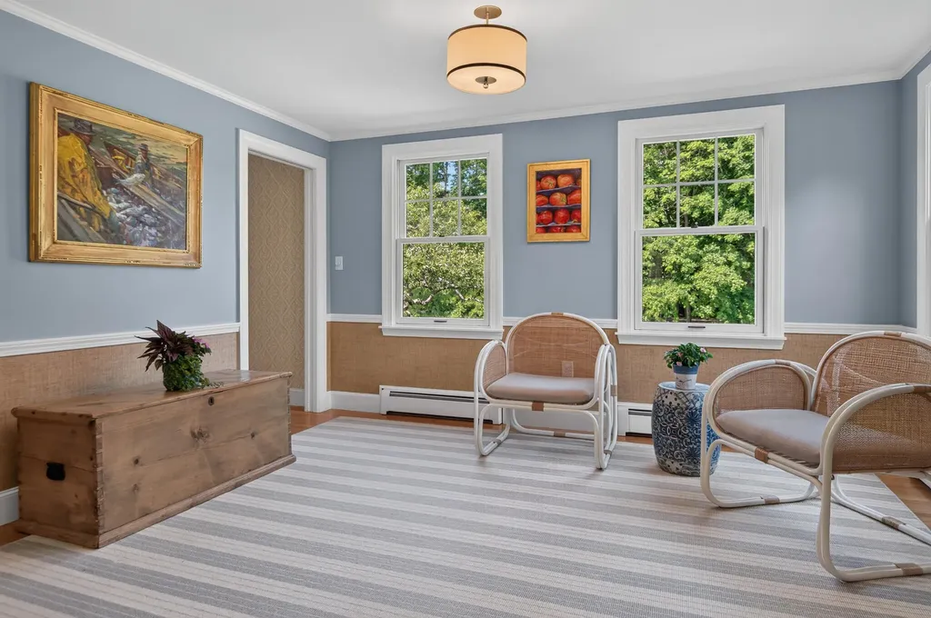 17 Thornhurst Road Falmouth ME 04105