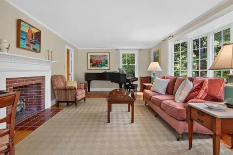 17 Thornhurst Road Falmouth ME 04105