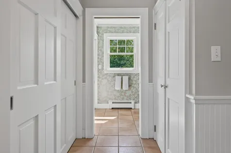 17 Thornhurst Road Falmouth ME 04105