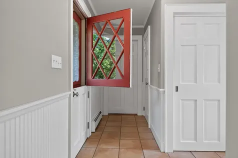17 Thornhurst Road Falmouth ME 04105