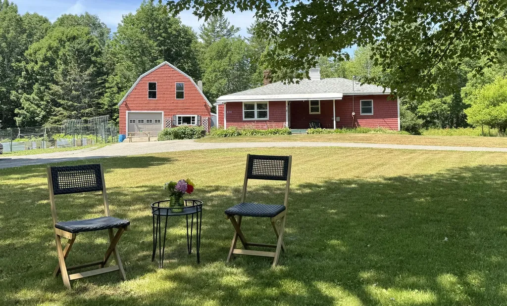 804 Main Road Islesboro ME 04848