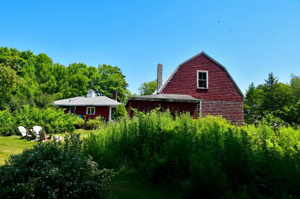 804 Main Road Islesboro ME 04848