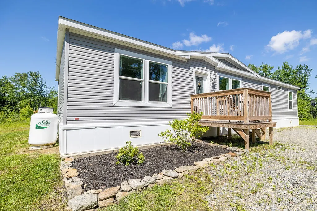 55 Pindo-polara Jefferson ME 04348
