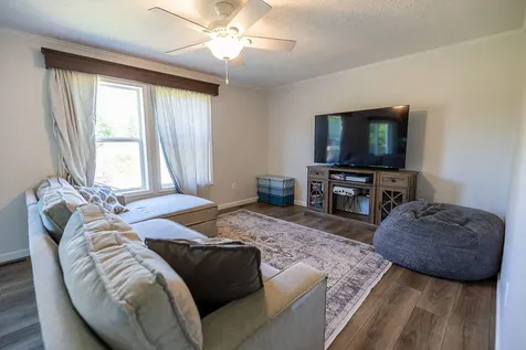 55 Pindo-polara Jefferson ME 04348