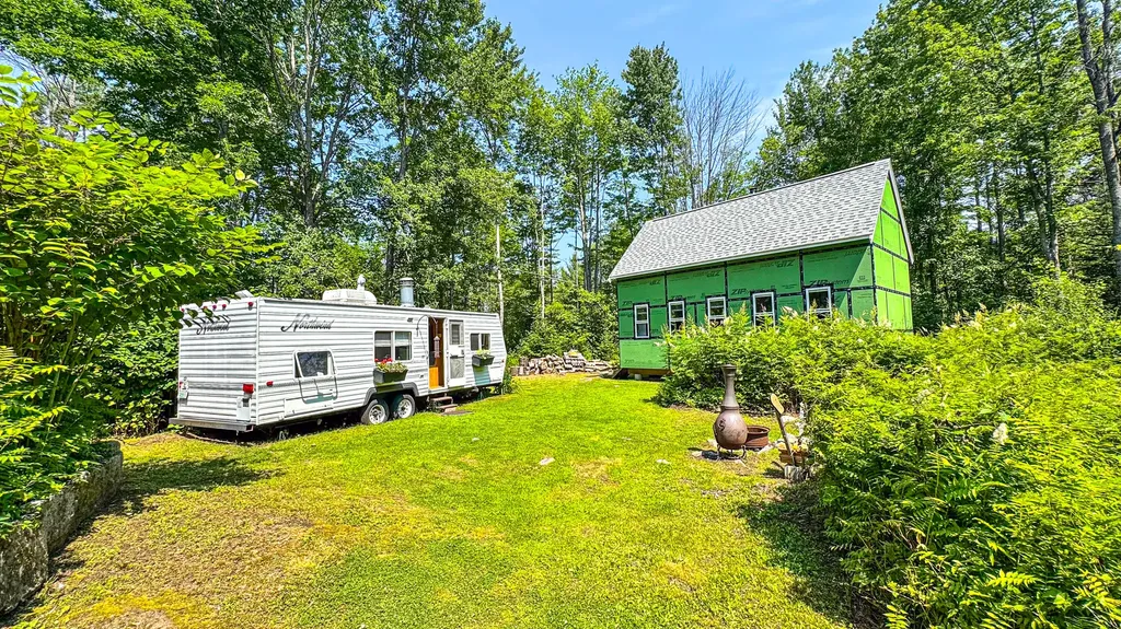 179 S Effingham Road Newfield ME 04095