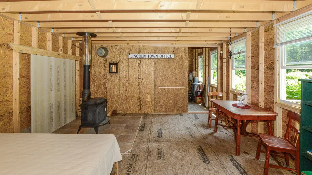 179 S Effingham Road Newfield ME 04095