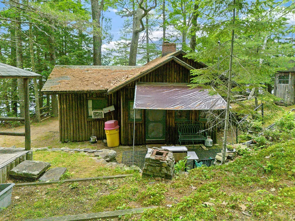 80 Park Lane Vassalboro ME 04989
