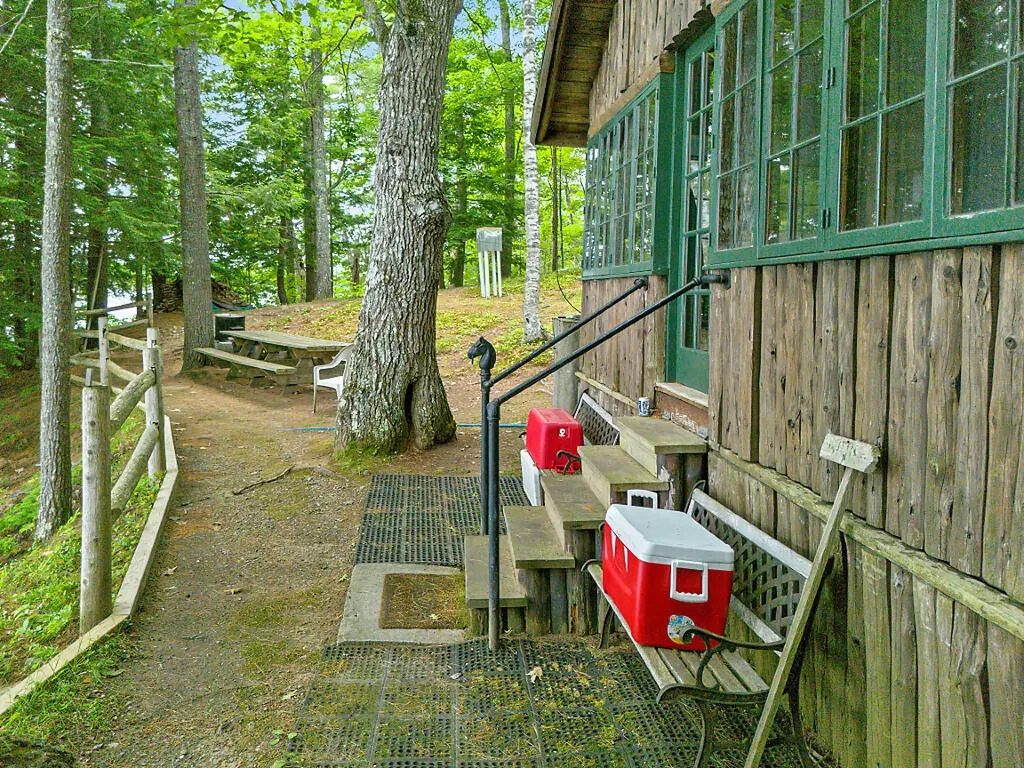 80 Park Lane Vassalboro ME 04989