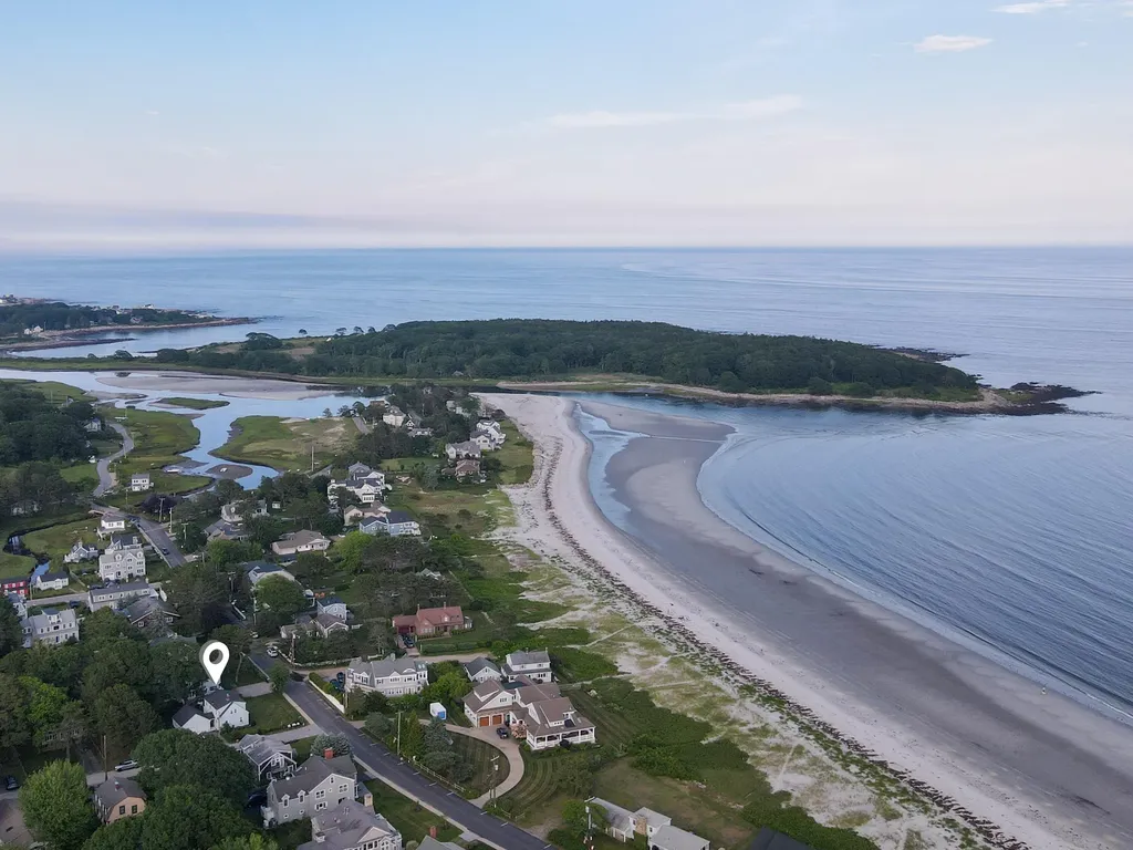1052 Kings Highway Kennebunkport ME 04046