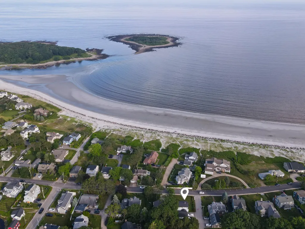 1052 Kings Highway Kennebunkport ME 04046