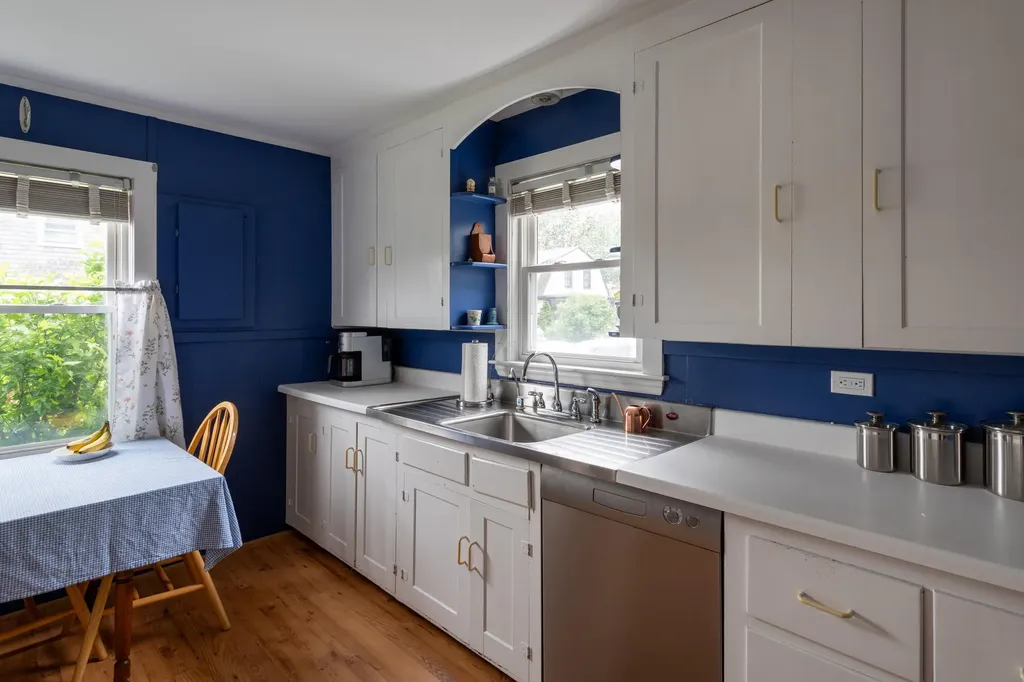 1052 Kings Highway Kennebunkport ME 04046